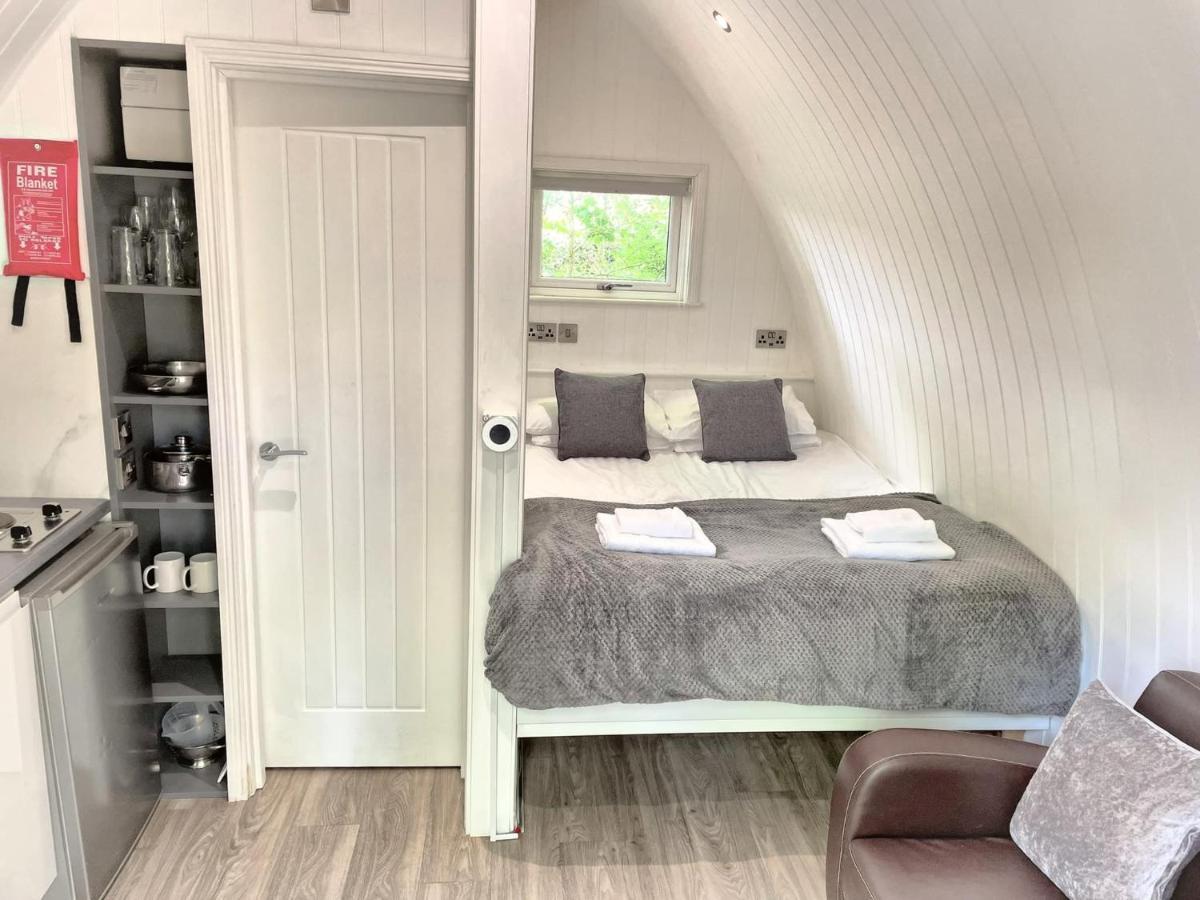 The Pod-Hot Tub-Woodland Lodges-St Clears-Carmarthen Buitenkant foto